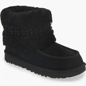 UGG MINI UGG BRAID BOOT BLACK SUEDE‎ SHEEPSKIN WOOL WOMENS US 5
